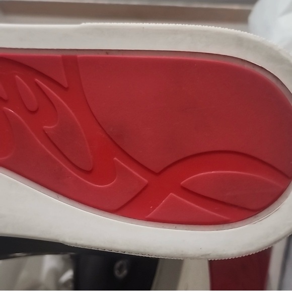 Wonderfull LOUBOUTIN F.A.V Fique Vontade sneacker.For man or woman. Size 40.5 . - Picture 5 of 7